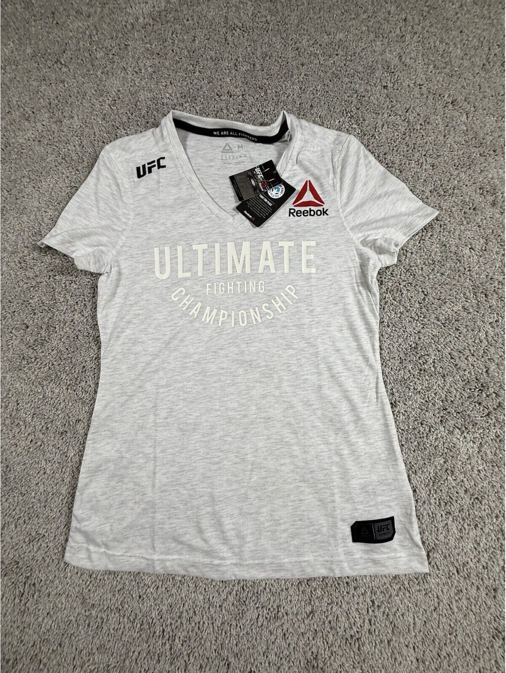 Reebok UFC Ultimate Fighting Championship Womens Medium Shirt Gray NWT MMA
